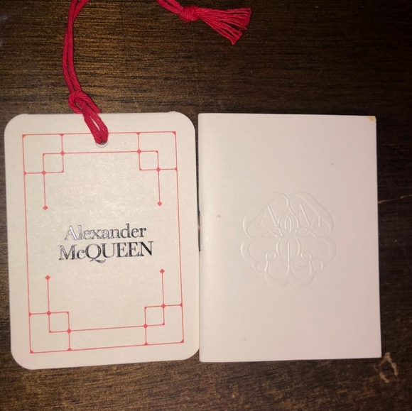 Alexander McQueen Small Ball Bundle Shoulder Bag Black/White - Picture 11 of 11